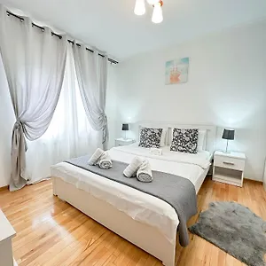 Sunrise Center Апартаменты