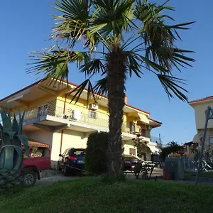 https://gkoloi-studios-apartments.hotelschalkidiki.net